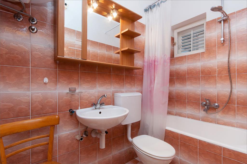 Barbat na RabuMaslinov Hladアパートメント 部屋 写真